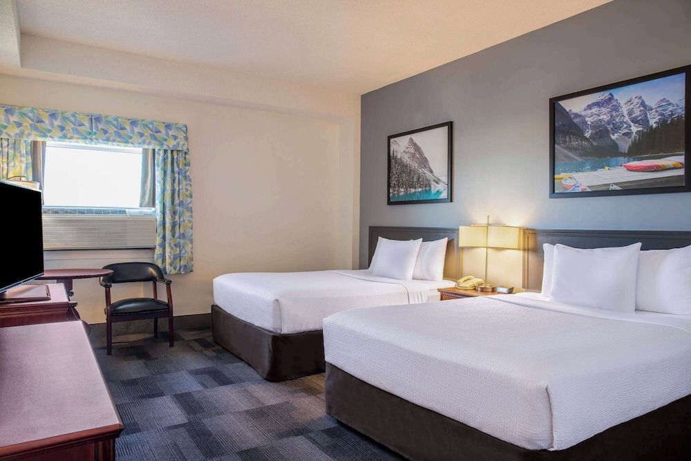 Days Inn & Conference Centre by Wyndham Camrose Norsemen