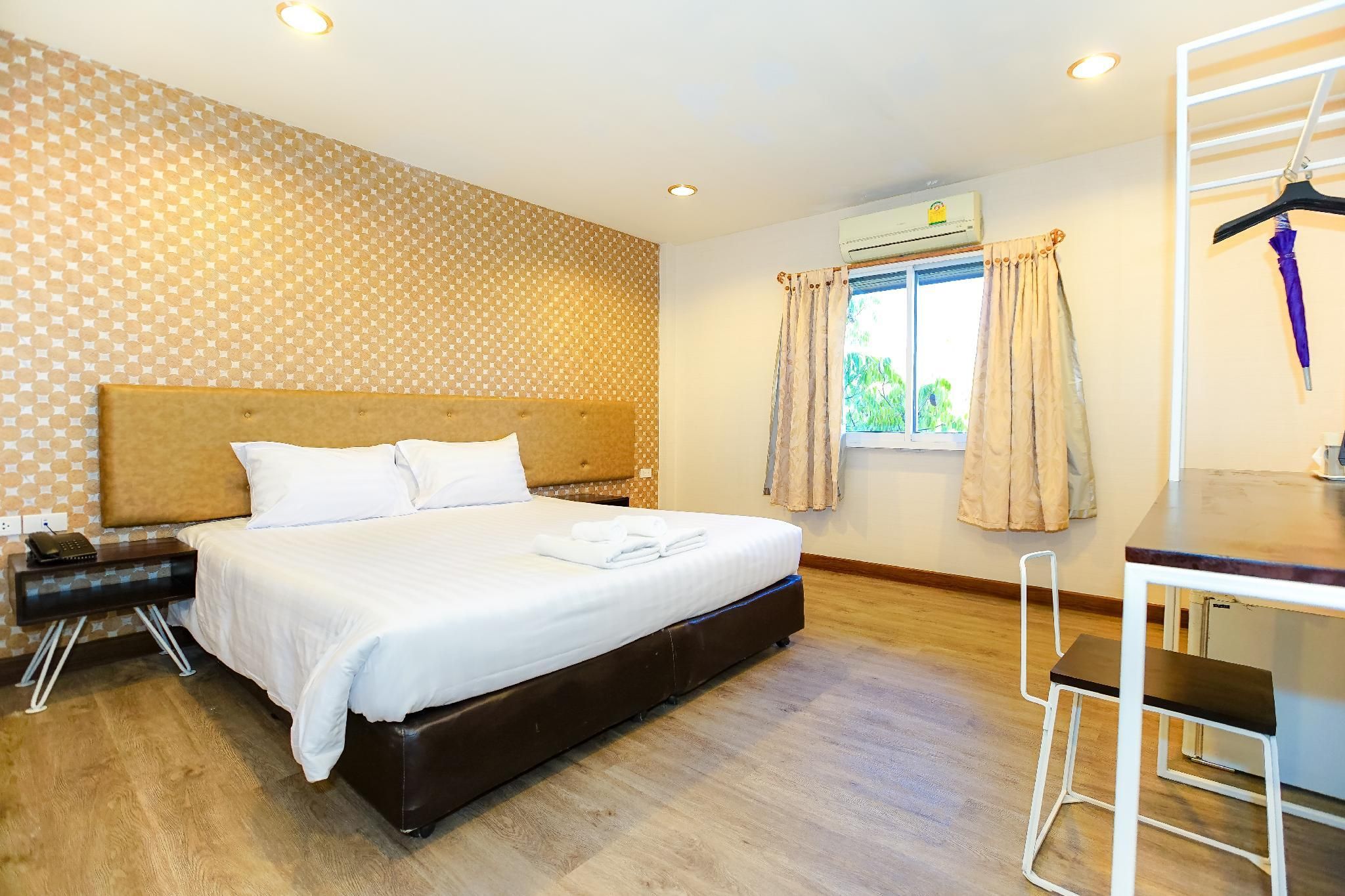 Superior City View Room