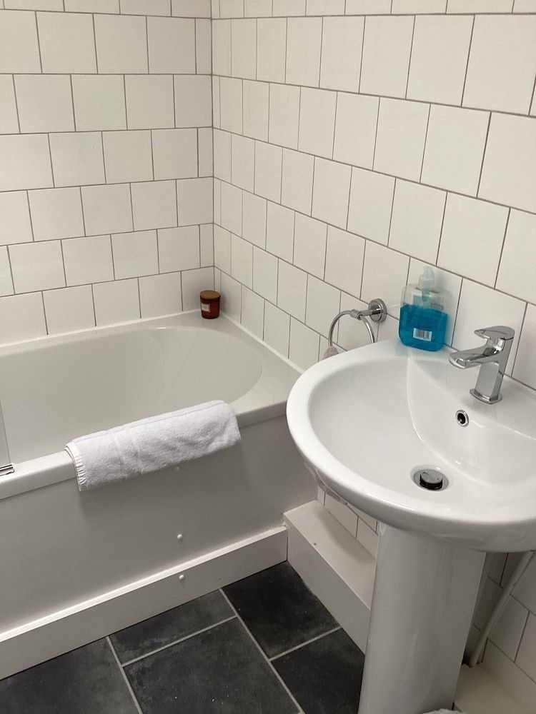 The Pirate Inn Standard Double Room 4