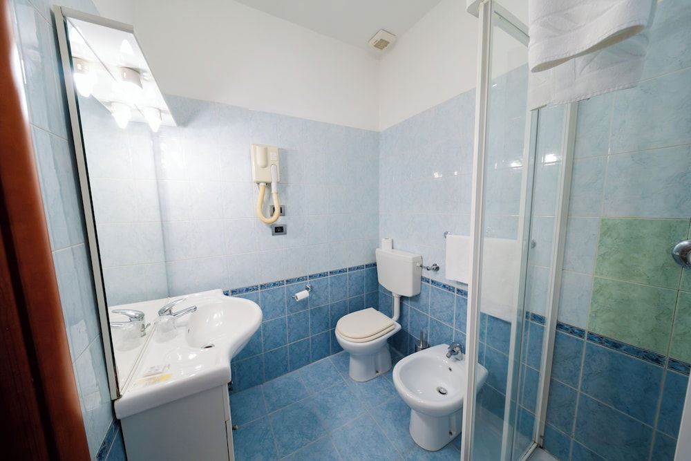 Cavour Resort Single Room, 1 Queen Bed 12