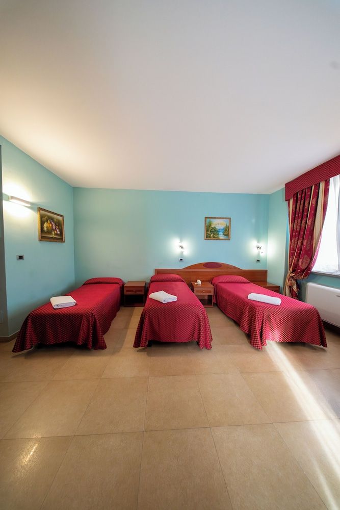 Cavour Resort Triple Room 2