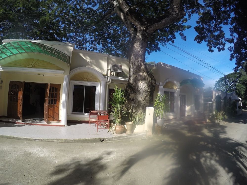 undefined D' Lucky Garden Inn 5