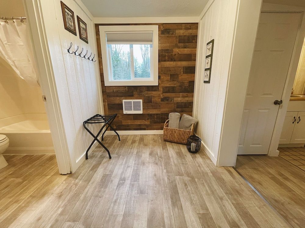 Emerald Valley Inn Premium Suite, 2 Queen Beds, Non Smoking, Kitchenette 15