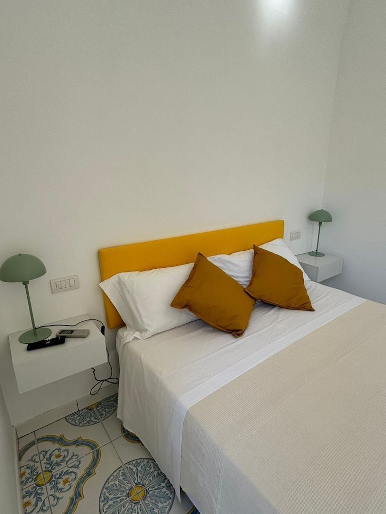 Il Vicoletto Family Quadruple Room (Amalfi) 4