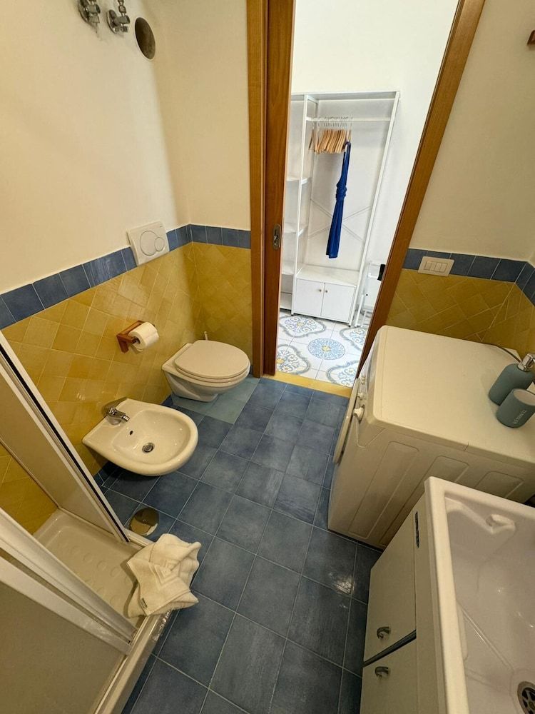 Il Vicoletto Family Quadruple Room (Amalfi) 6
