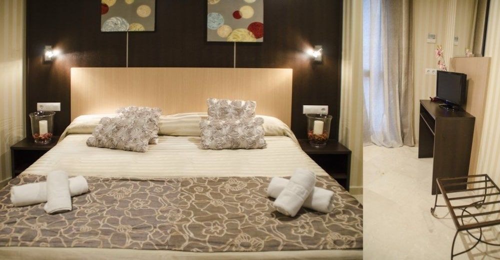 undefined Hotel Duquesa