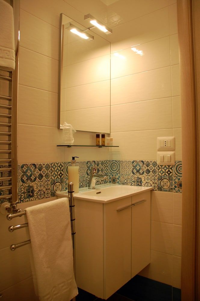 Dimore del Sud Family Triple Room, 1 Bedroom, City View 16