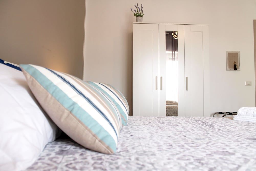 Dimore del Sud Family Triple Room, 1 Bedroom, City View 7