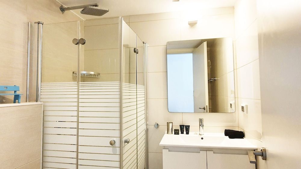 Brand New Apt Pkg included 2 BDR TL15 Apartment (2 Bedrooms) 5