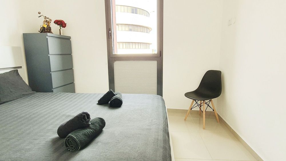 Brand New Apt Pkg included 2 BDR TL15 Apartment (2 Bedrooms) 8