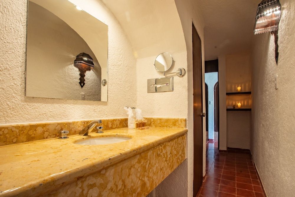 Kaab Coba Deluxe Room, 1 King Bed 3