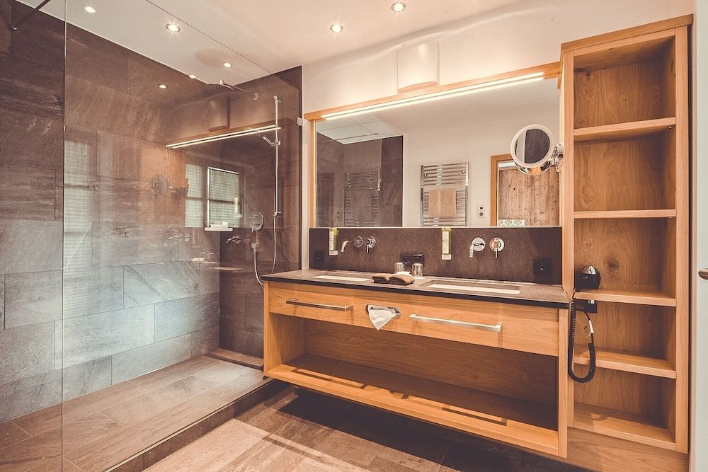 Hotel Alpenkönig Gartensuite 3