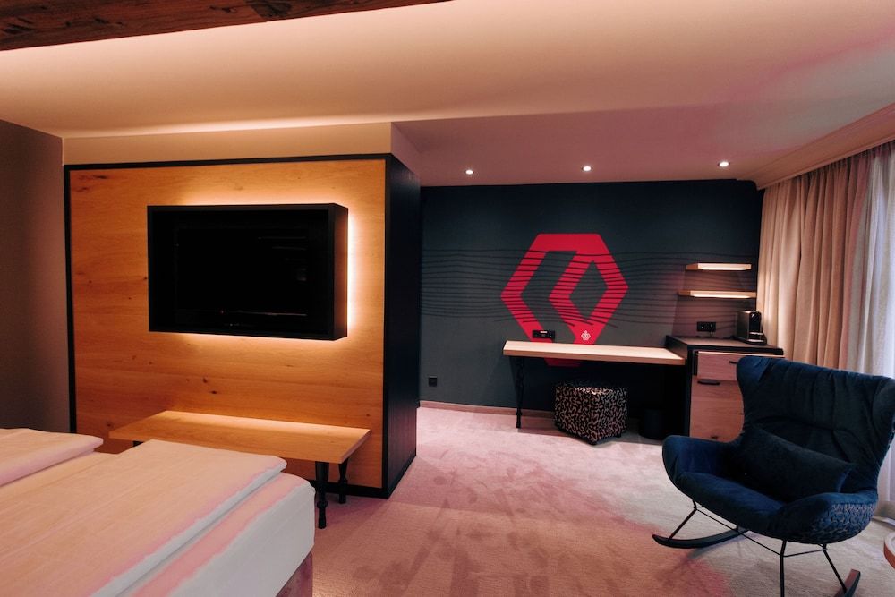 Hotel Alpenkönig Young Deluxe Doppelzimmer 6