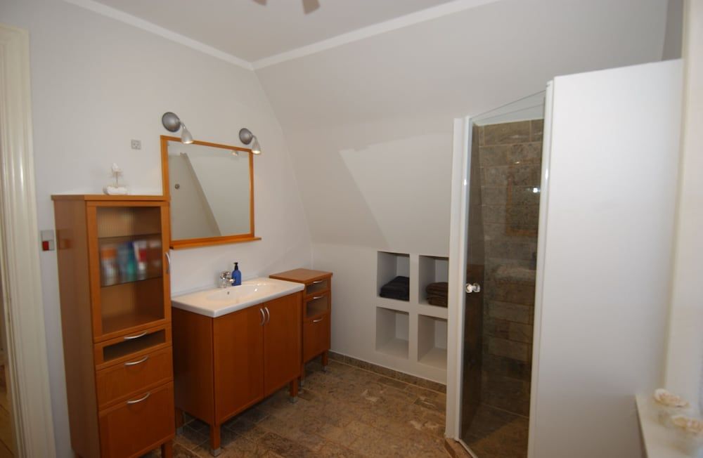 Amalie B&B Apartments Double or Twin Room, Shared Bathroom 16