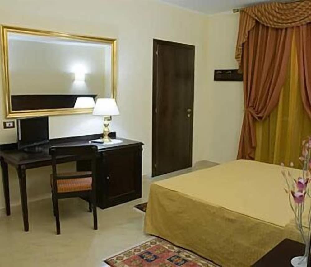 Sammartano Hotel Double Room Single Use 5