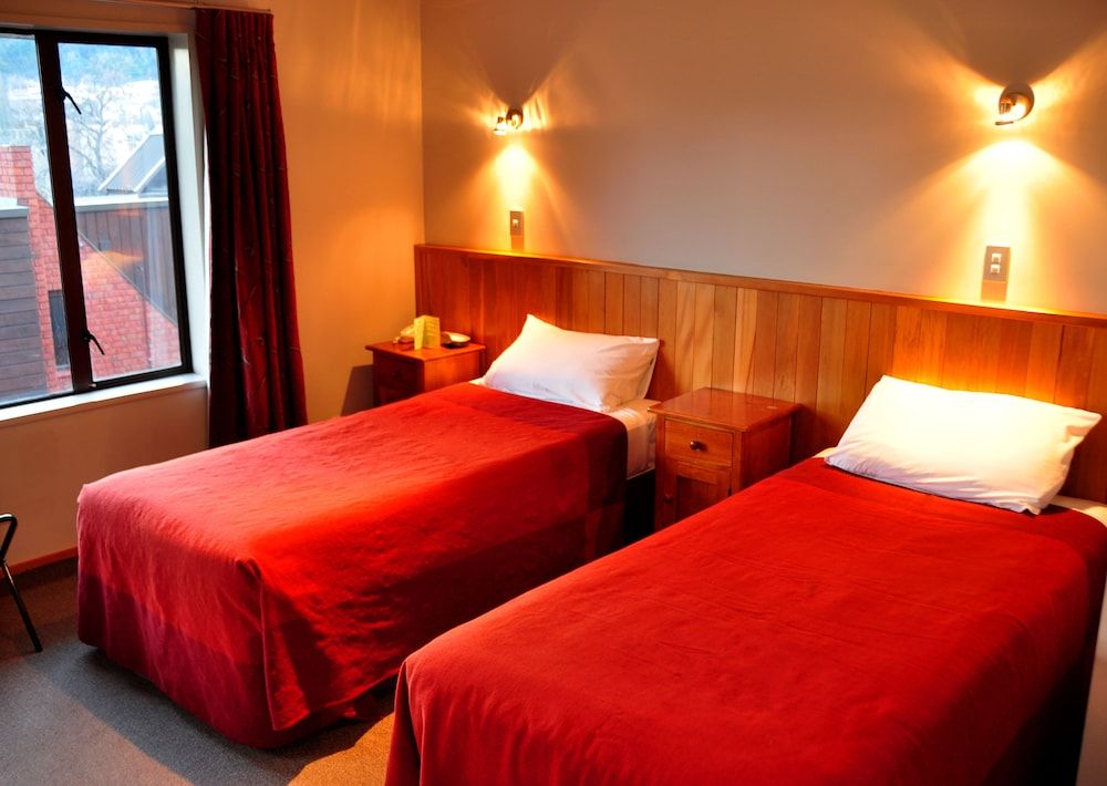 undefined St James Apartments 9