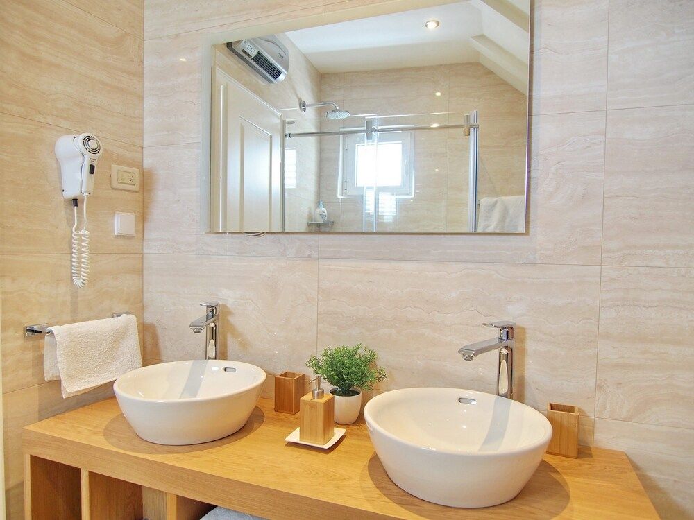 Apartments Ivušić Suite, 2 Bedrooms, Sea View 11