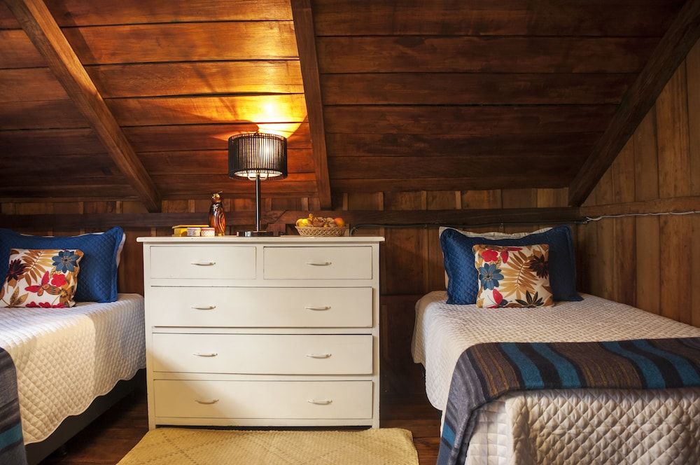 Casa de Piedra Design Chalet, 3 Bedrooms, Mountain View, Courtyard Area