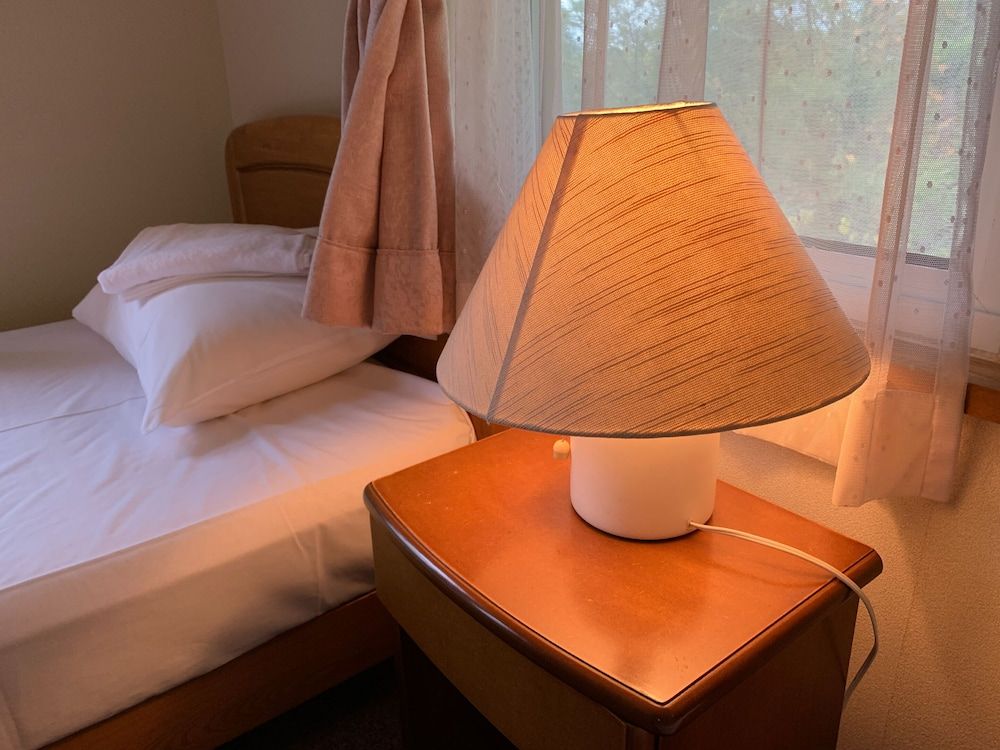 The Niseko Ski Lodge - Higashiyama Classic Triple Room, Shared Bathroom 8