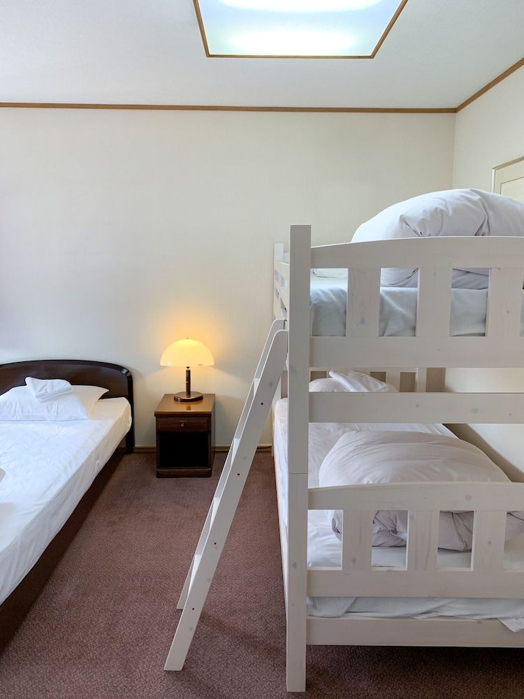 The Niseko Ski Lodge - Higashiyama Standard Quadruple Room, Shared Bathroom 5