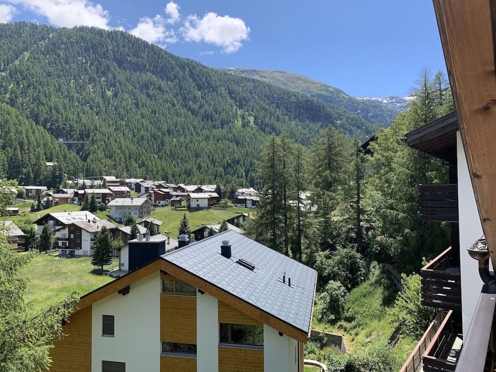 Appartements Zermatt Paradies Standard Apartment, 2 Bedrooms, Mountain View, Corner ((27)) 4