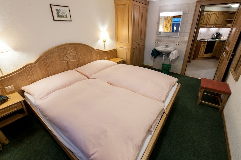 Appartements Zermatt Paradies Standard Apartment, 2 Bedrooms, Mountain View, Corner ((27))