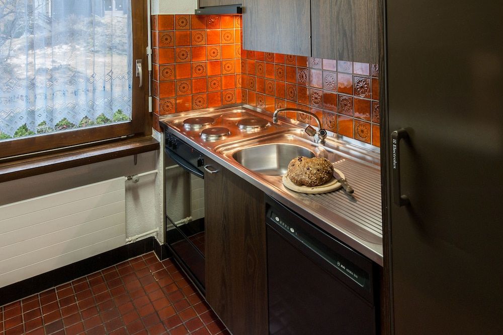 Appartements Zermatt Paradies Standard Apartment, 3 Bedrooms, Mountain View, Garden Area (((4))) 4