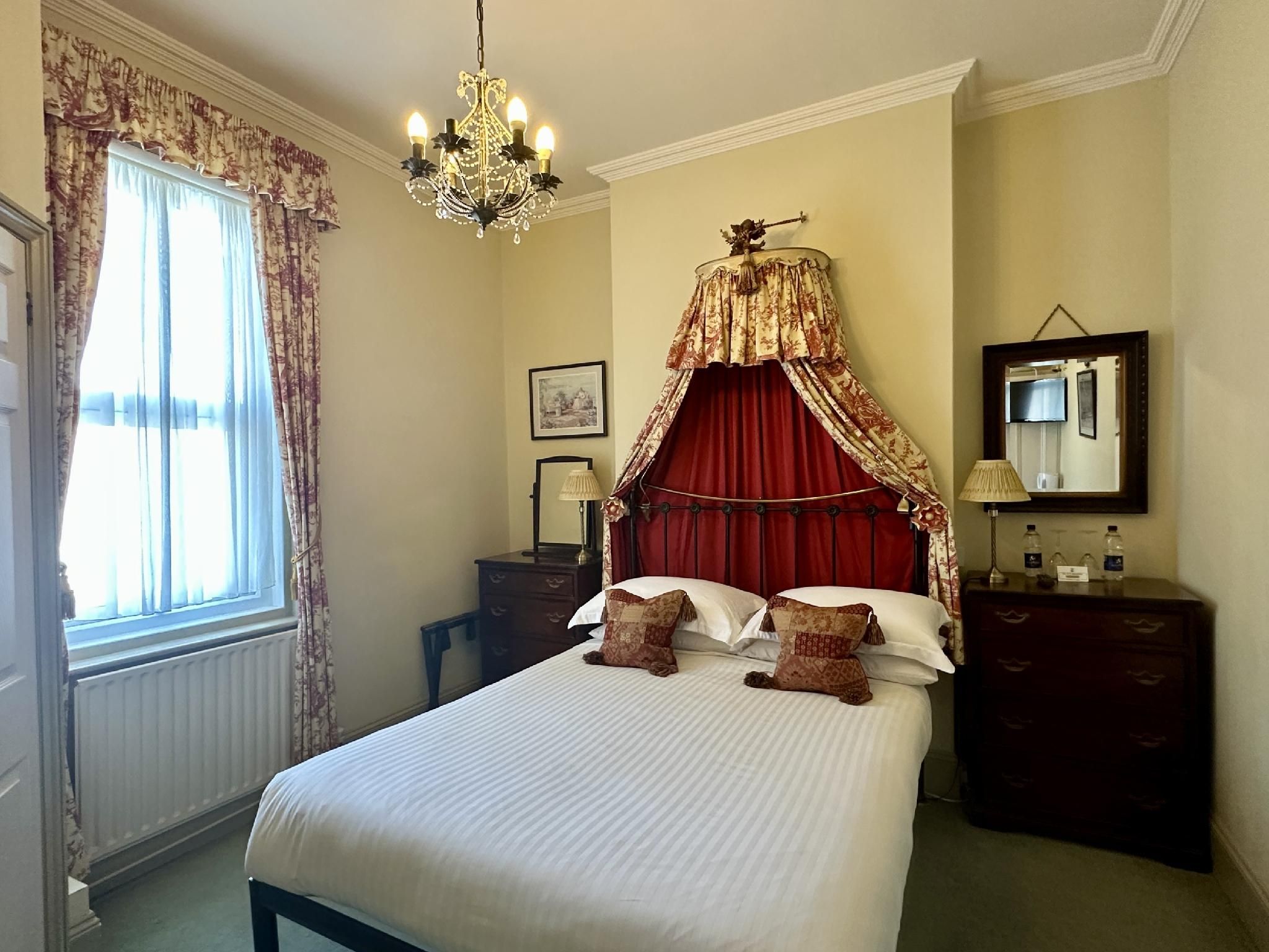 Double room-Ensuite-Beatrice Room