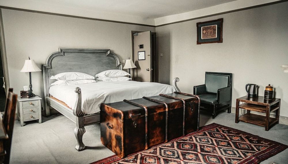 Elephant Hotel Chic Double Room 9