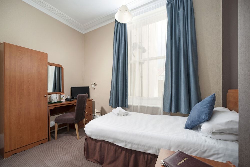 The New Southlands Hotel Small Double Room 2