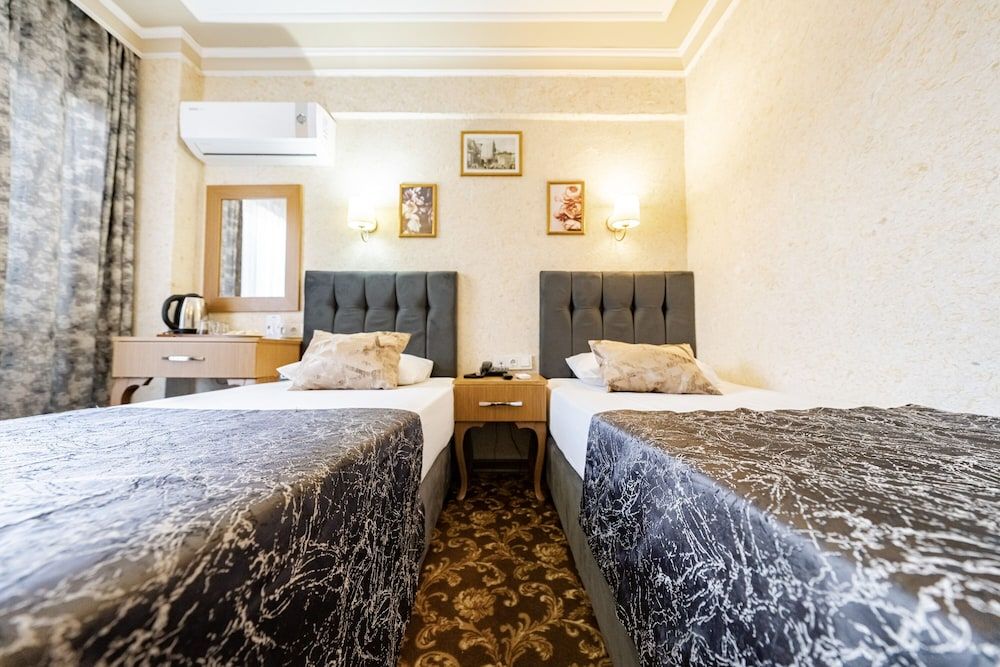 Hamit Hotel Kizilay Standard Room with City View and French Balcony (Twin Bed) 13