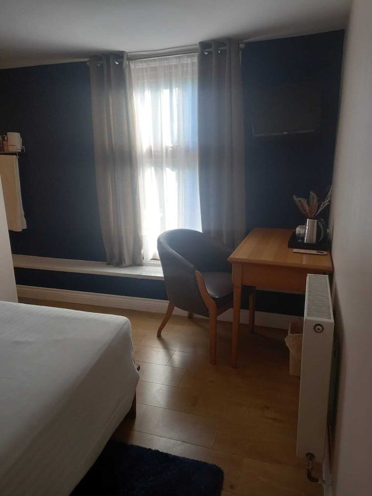 The Renishaw Single Room 9