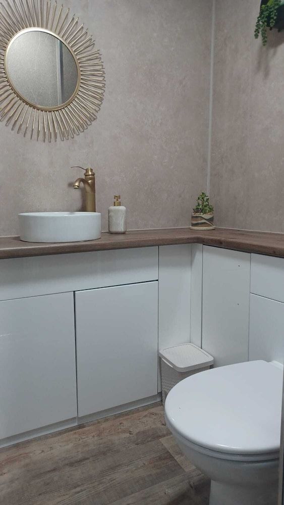 The Renishaw Double Room 21