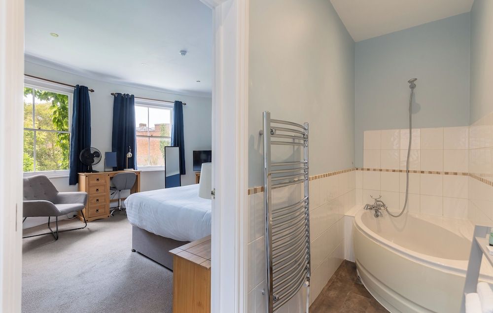 Hewitt's Restaurant & Rooms Superior Double or Twin Room, Ensuite 6