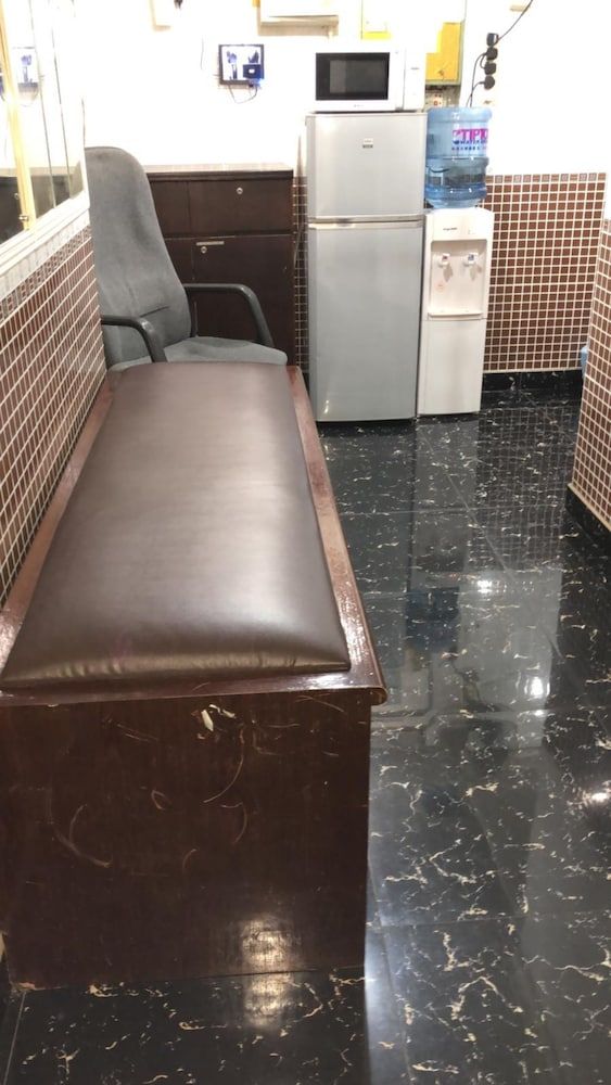 undefined Taj Super Deluxe 9