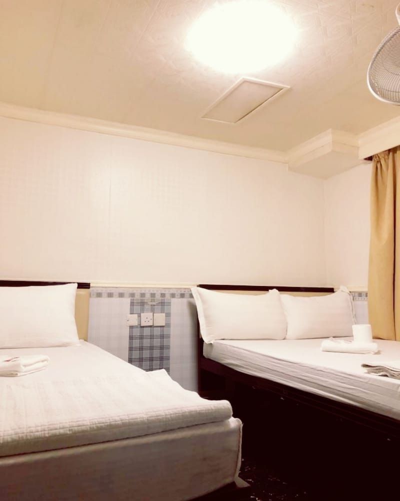 undefined Taj Super Deluxe 2