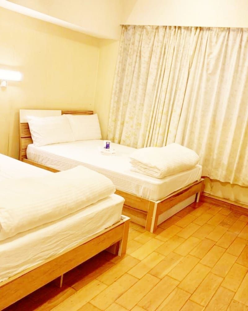 Taj Super Deluxe Comfort Triple Room, Multiple Beds, Non Smoking 12