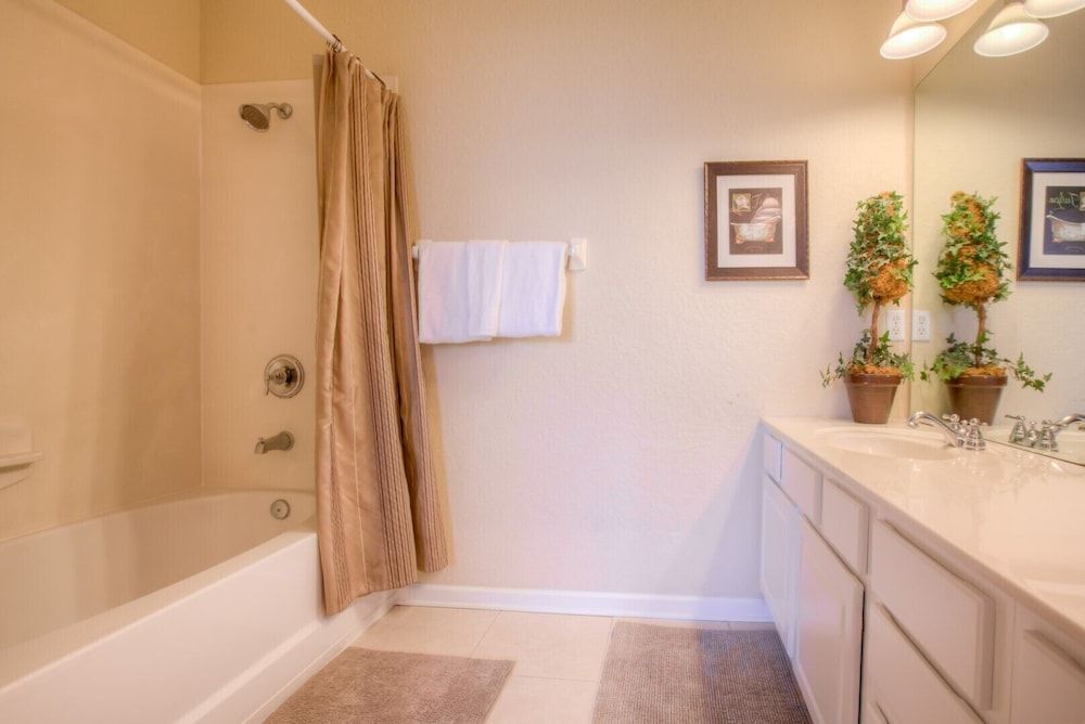 Resort Townhome: Perfect Orlando Vacation Spot!! House (3 Bedrooms) 3