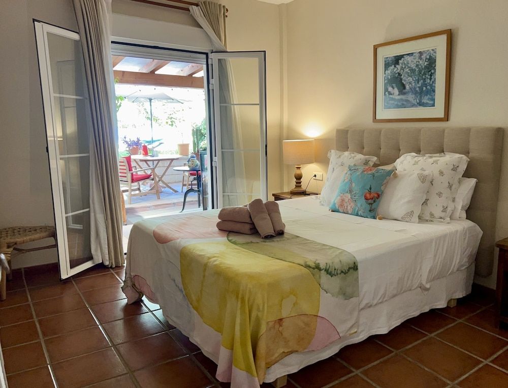 Comfort Double Room, Ensuite, Garden View (Doble Deluxe)