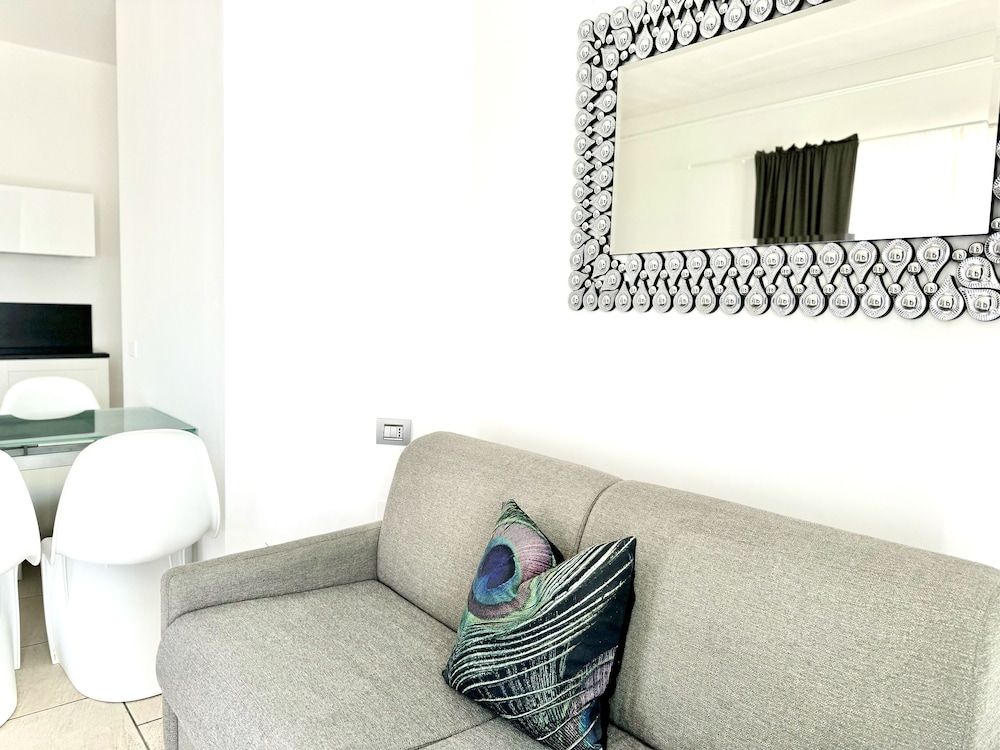 Le Village Sarzana Executive Suite 9