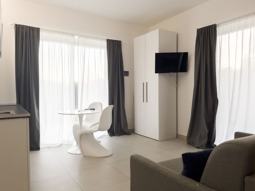 Le Village Sarzana Deluxe Suite 10