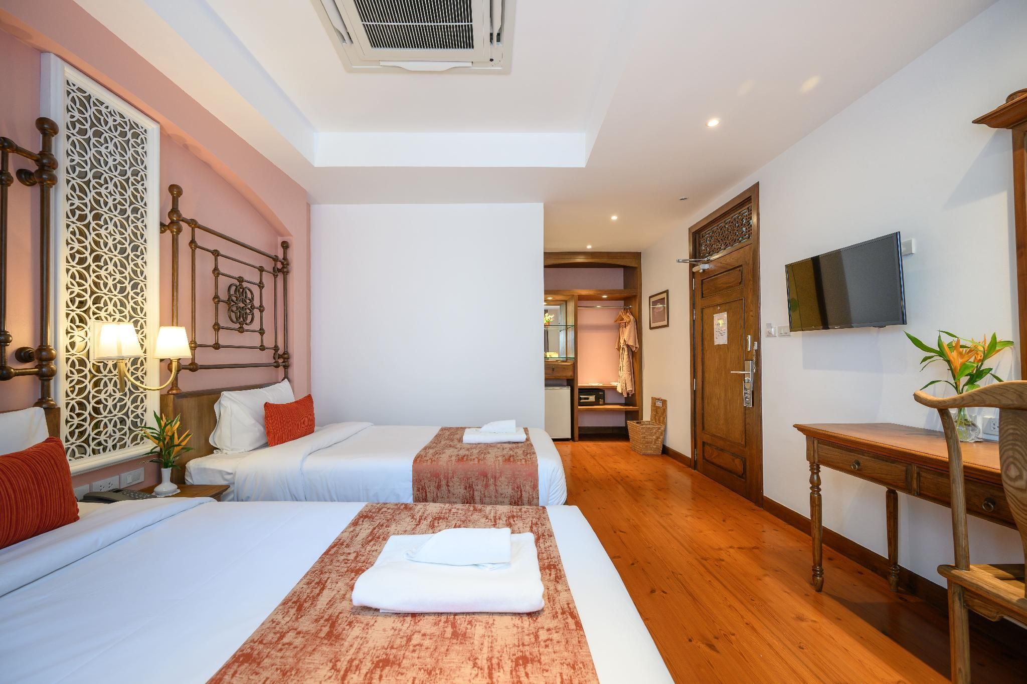 undefined Woo Gallery and Boutique Hotel 9