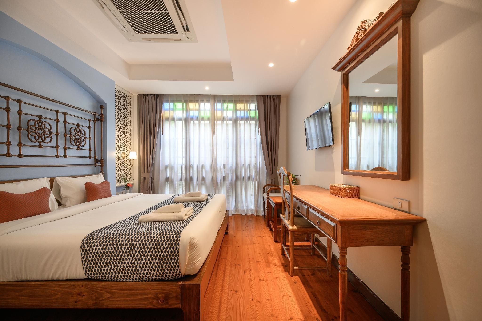 Woo Gallery and Boutique Hotel Superior Double Bed Room 2