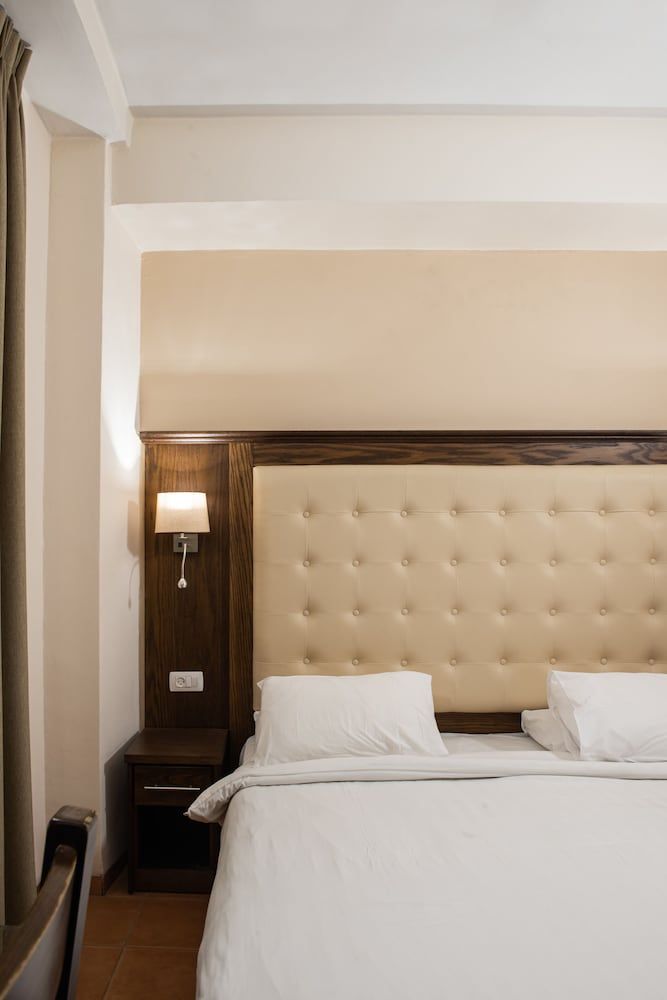 Gloria Hotel Standard Single Room