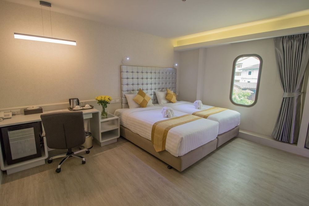 Justice Hotel Standard Twin Room, 2 Twin Beds