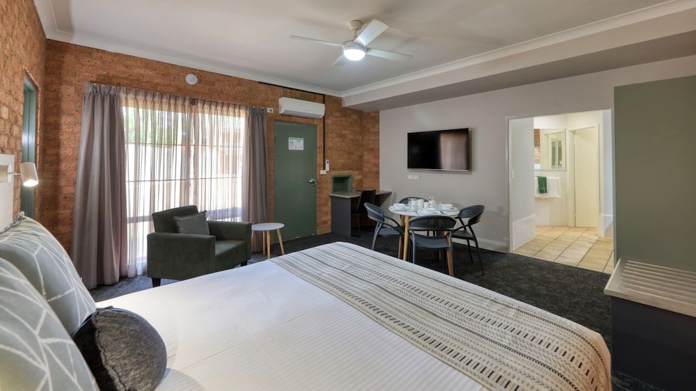 Family Room, Non Smoking, Kitchenette (2Bd Family)