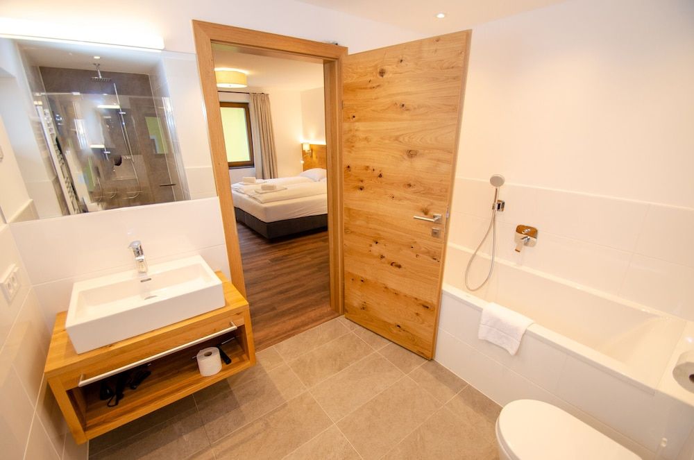 Finest Villa Zell am See Exclusive Apartment (incl. cleaning fee, linen, city tax) 17