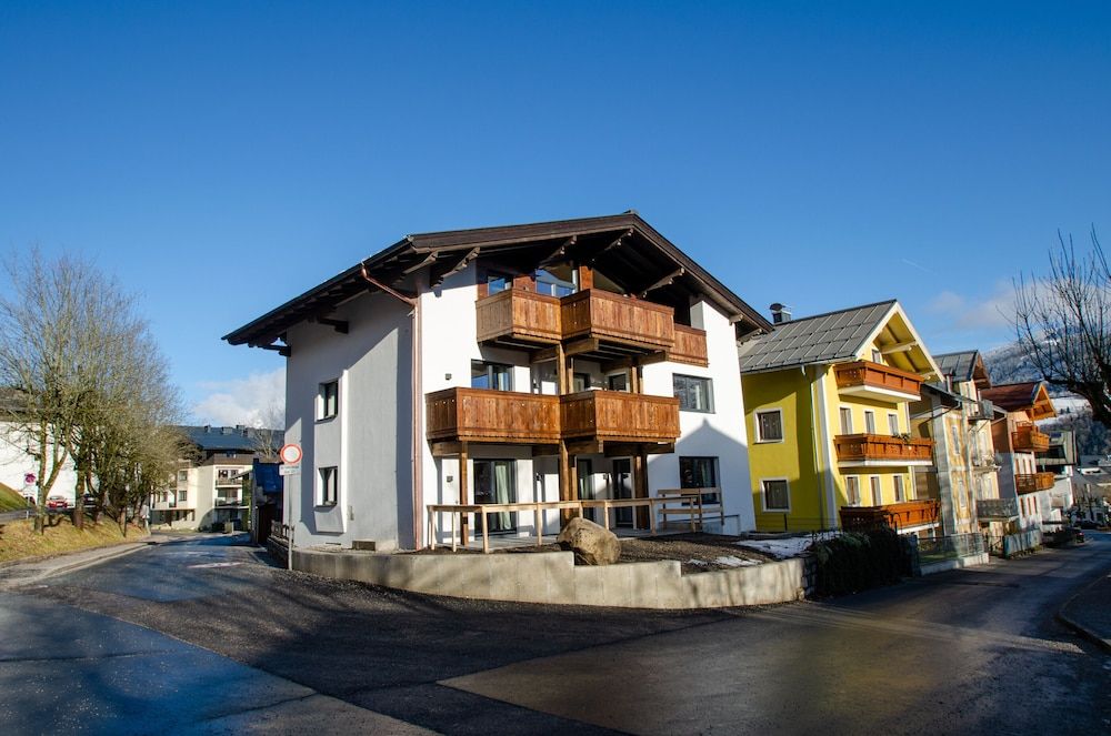 undefined Finest Villa Zell am See 3