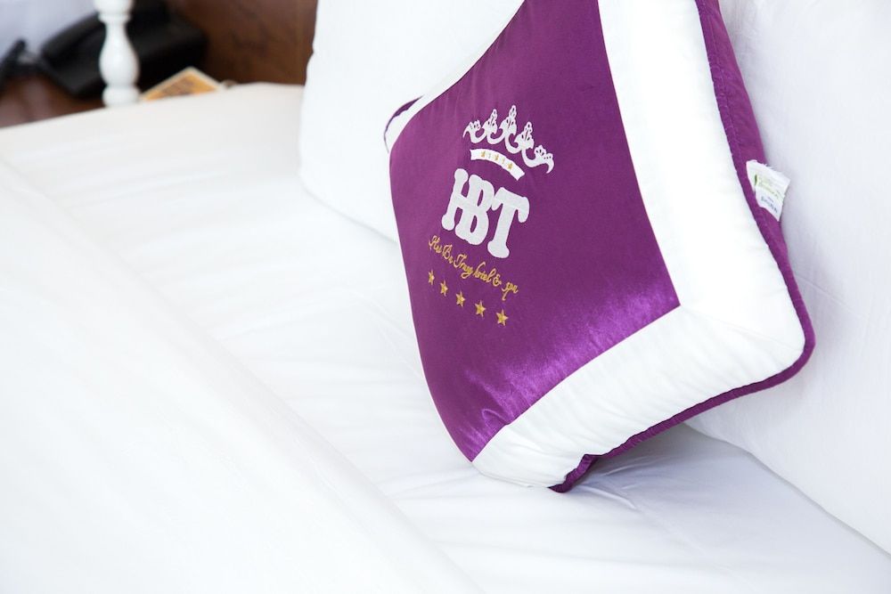 Hai Ba Trung Hotel Deluxe Double Room 3