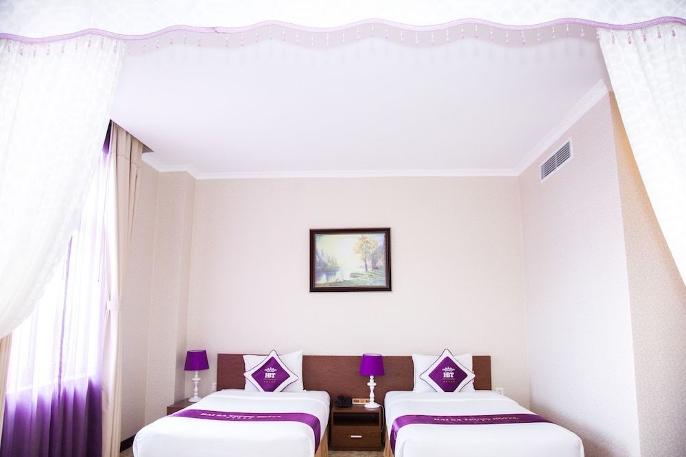 Hai Ba Trung Hotel Deluxe Double Room 2